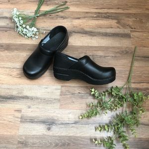 Black Nonslip Clog